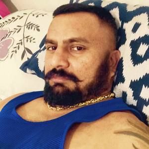 Meet your Posher, Bhadresh